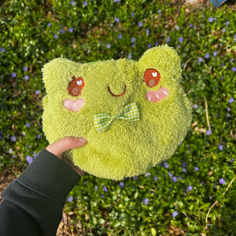 Cute Green Frog Purse with Bow
